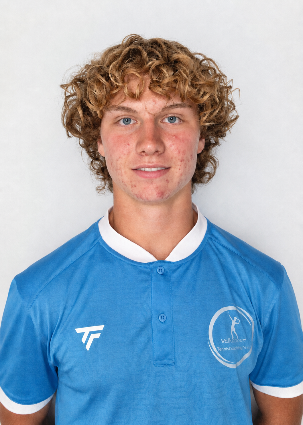Coach Armin Mares lächelt